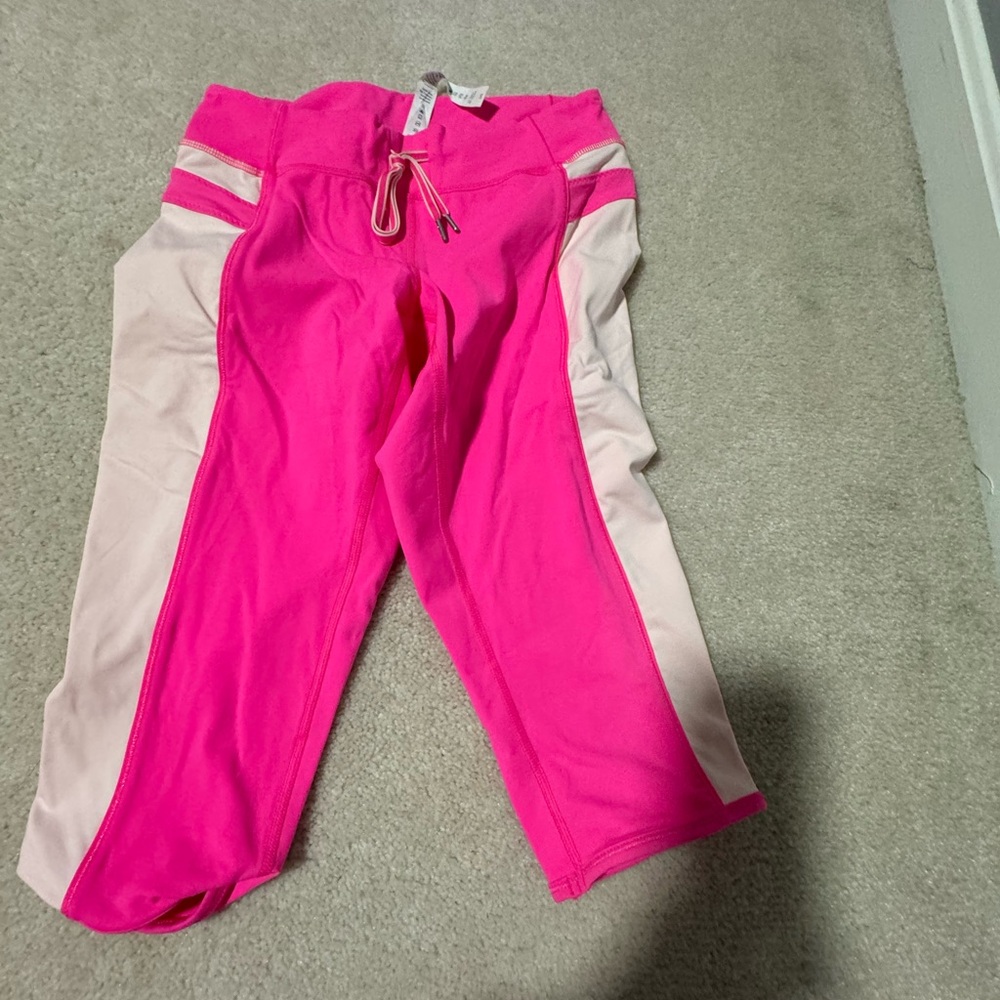 Lululemon pink yoga pants